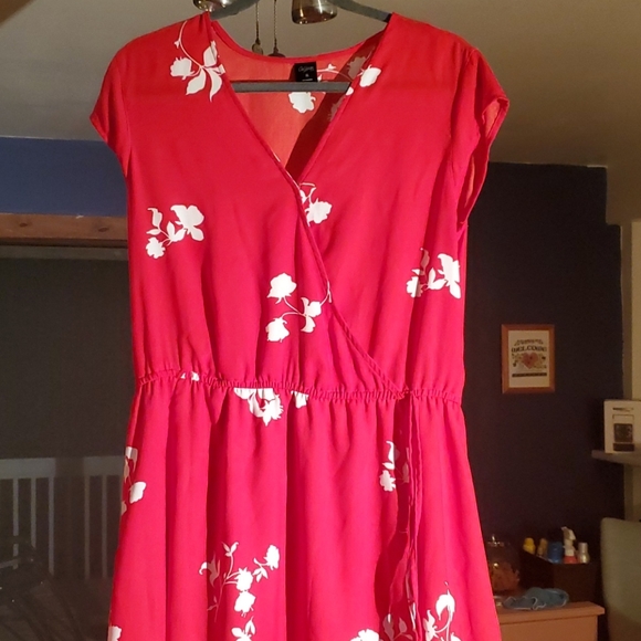 Dress - Picture 1 of 5